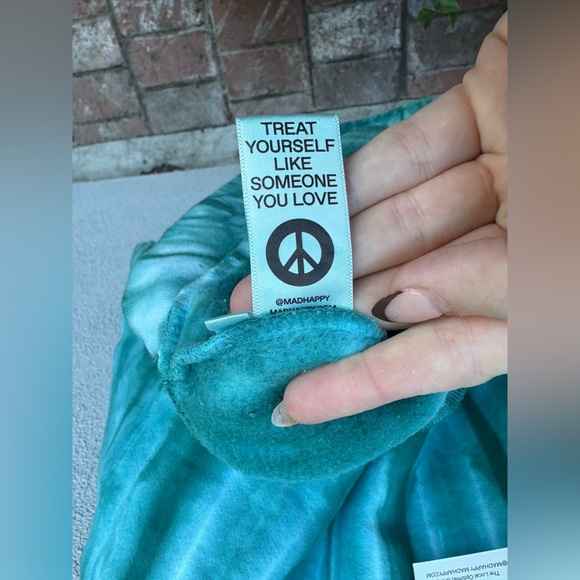 MadHappy LIMITED HERITAGE CREWNECK Blue Tie Dye New with Tags! - Picture 7 of 10